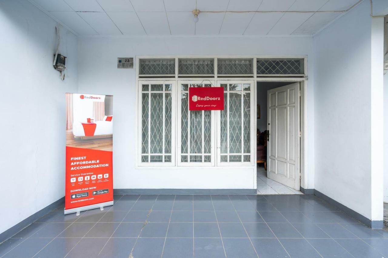 Reddoorz Syariah Near Rsud Cimacan Богор Екстер'єр фото